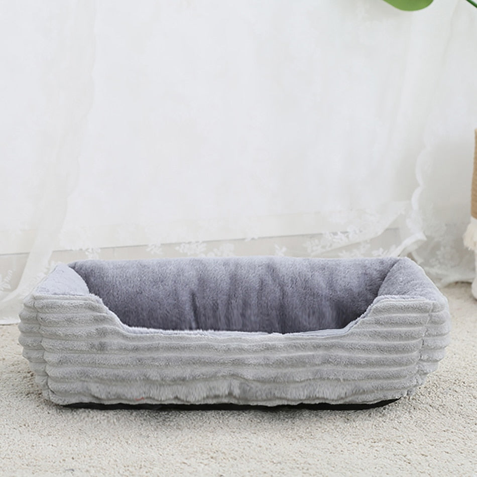 Cama Rectangular de Felpa para Perros y Gatos